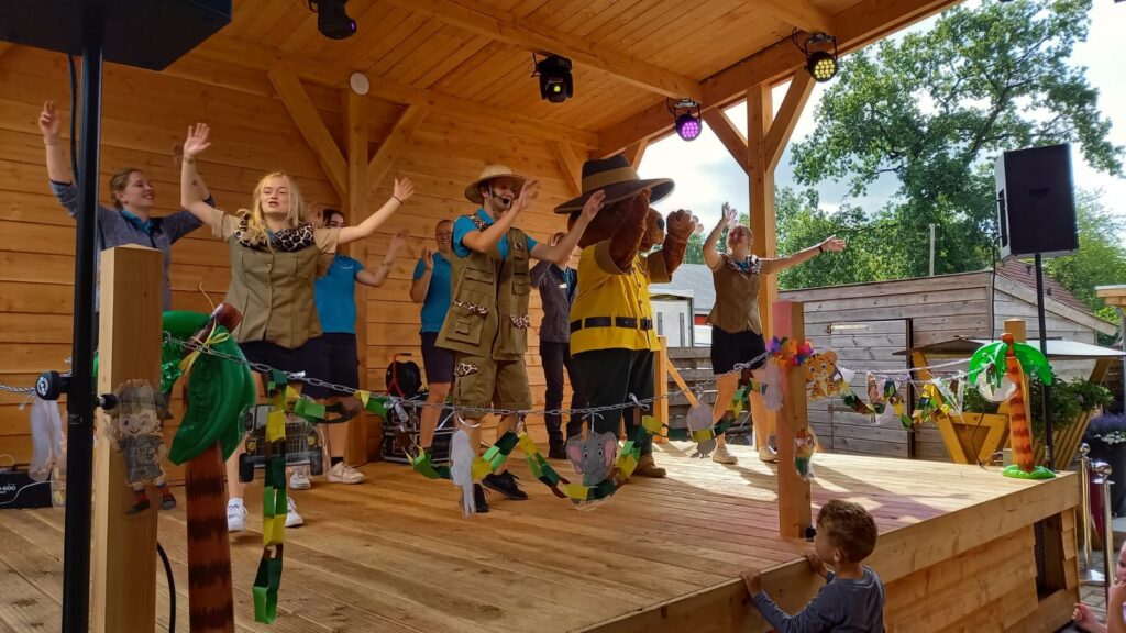 Bollo met animatieteam van Het Land van Bartje in Drenthe.